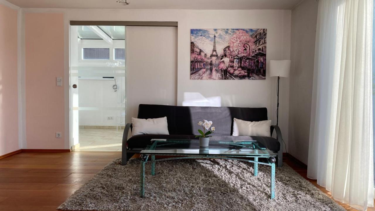 Fewo Luxus Wohnung Im Eigenen Ferienhaus, 120 Qm, Naehe Regensburg Mit Balkon, Terrasse & Garten, Gute Zuganbindung Laber Extérieur photo