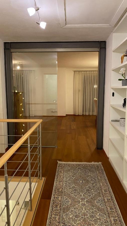 Fewo Luxus Wohnung Im Eigenen Ferienhaus, 120 Qm, Naehe Regensburg Mit Balkon, Terrasse & Garten, Gute Zuganbindung Laber Extérieur photo