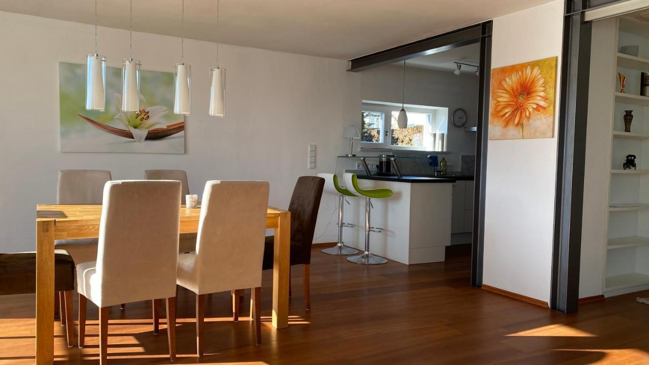Fewo Luxus Wohnung Im Eigenen Ferienhaus, 120 Qm, Naehe Regensburg Mit Balkon, Terrasse & Garten, Gute Zuganbindung Laber Extérieur photo