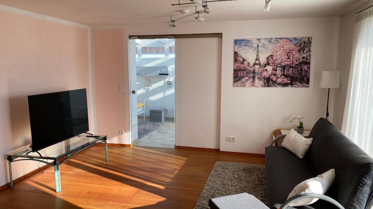 Fewo Luxus Wohnung Im Eigenen Ferienhaus, 120 Qm, Naehe Regensburg Mit Balkon, Terrasse & Garten, Gute Zuganbindung Laber Extérieur photo